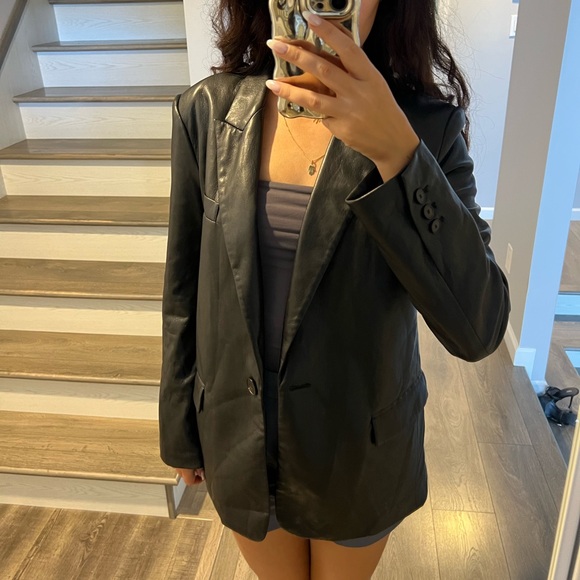 Leather blazer - Picture 1 of 5